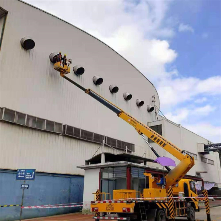 融水高空作业车出租服务：专业广告牌安装解决方案