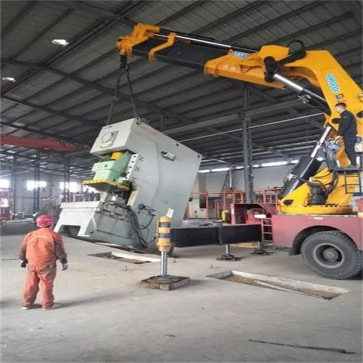 融水80吨折臂吊车出租附近电话